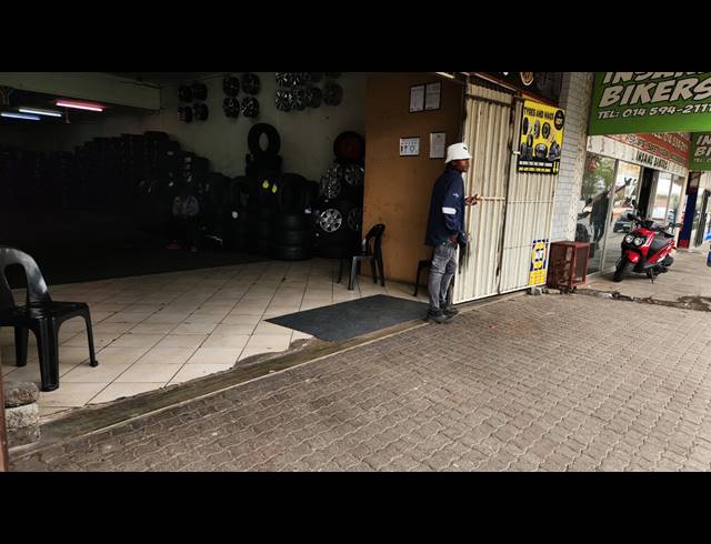 552M² RETAIL FOR SALE IN RUSTENBURG CENTRAL